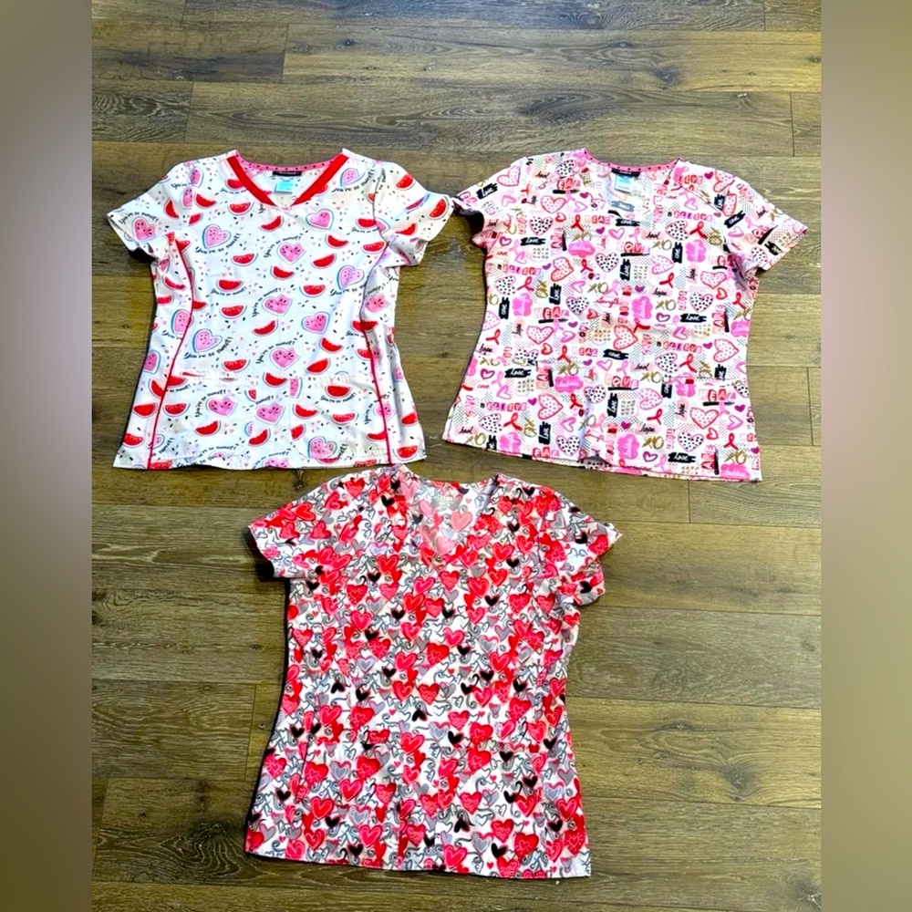 Set of three scrub tops HeartSoul Med Couture MEDIUM M